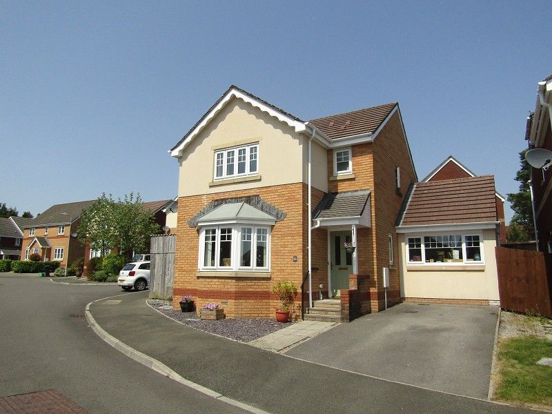 3 bed detached house for sale in Parc Gilbertson, Gelligron, Pontardawe