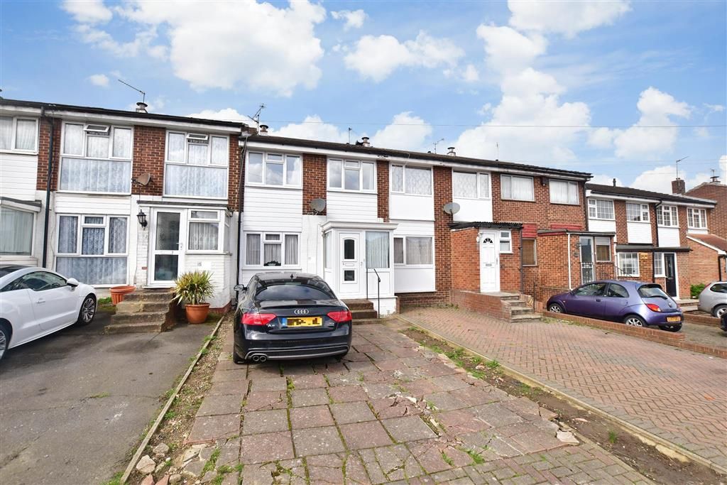 3 bed terraced house for sale in Seagull Road, Strood, Rochester, Kent