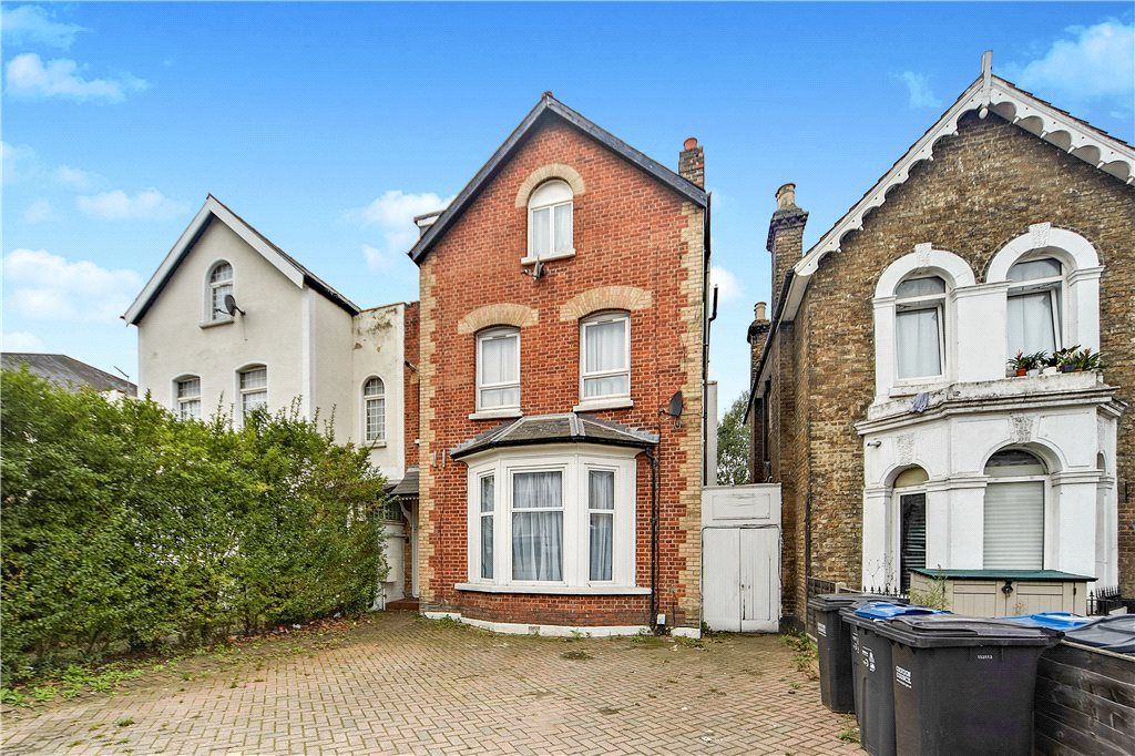 2 bed flat to rent in Parchmore Road, Thornton Heath CR7 Zoopla