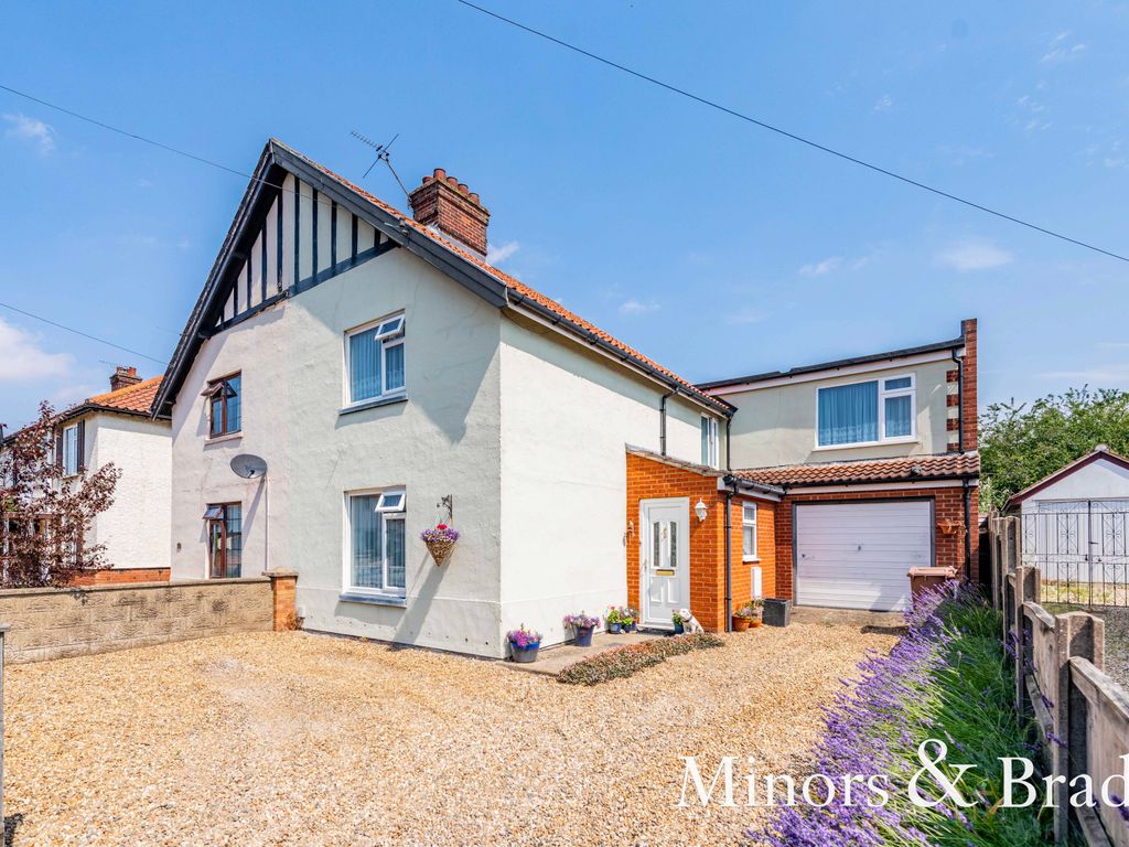 3 bed semidetached house for sale in Glenburn Avenue, Sprowston