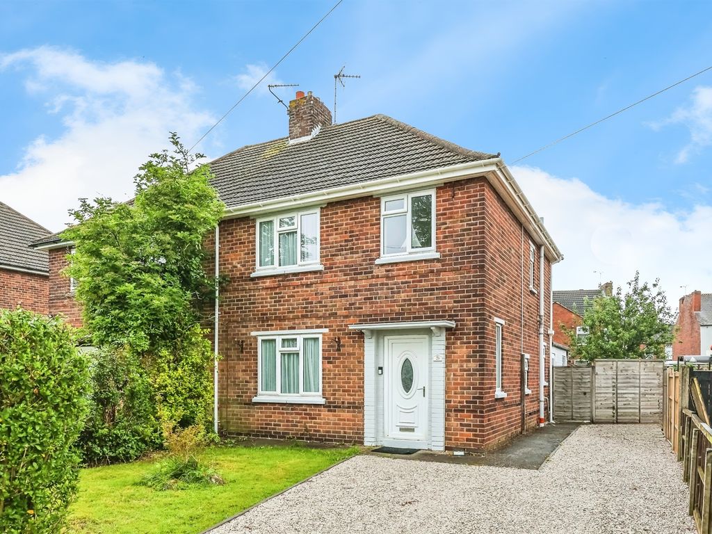 3 bed semidetached house for sale in Chestnut Avenue, Ripley DE5, £