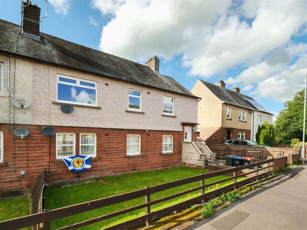 3 bed flat for sale in Criffel Road, Dumfries DG2, £75,000 Zoopla