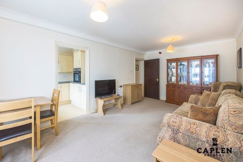 1 bed property for sale in Castleview Gardens, Ilford IG1 Zoopla