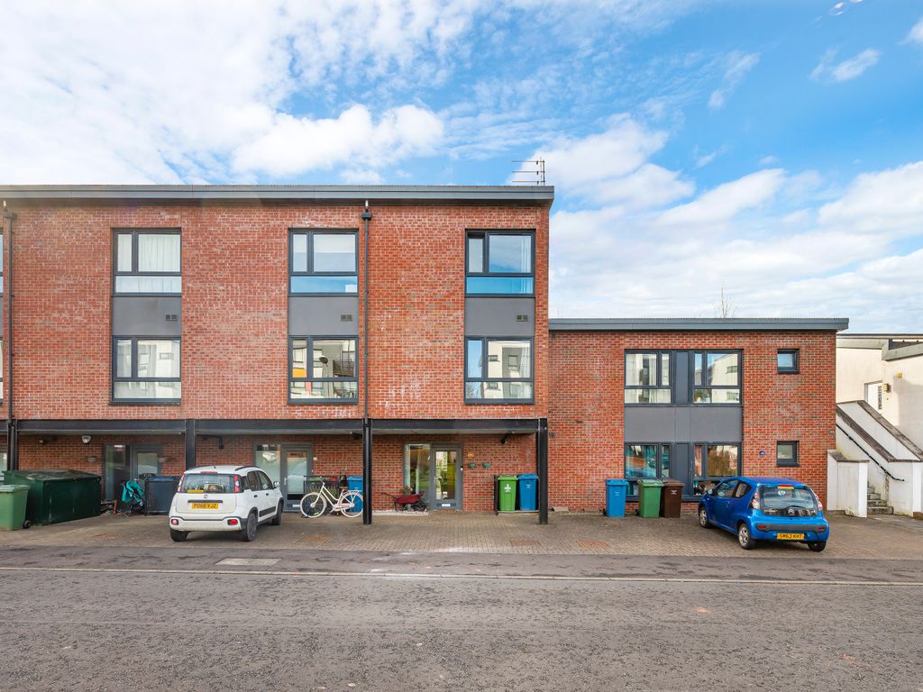 3 bed town house for sale in Shuna Crescent, Glasgow G20 Zoopla