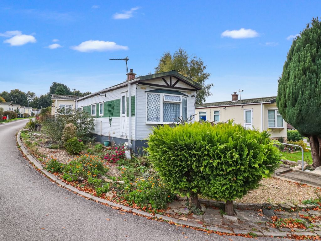 1 bed detached house for sale in Newlands Park, Bedmond Road, Abbots