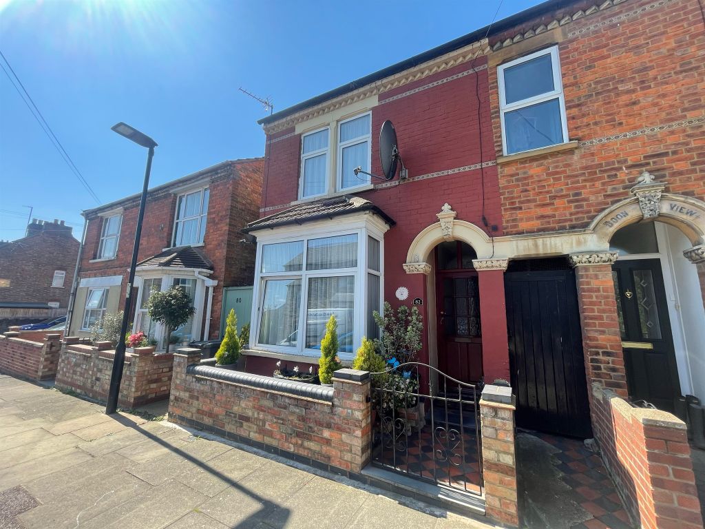 3 bed semidetached house for sale in Garfield Street, Bedford MK41