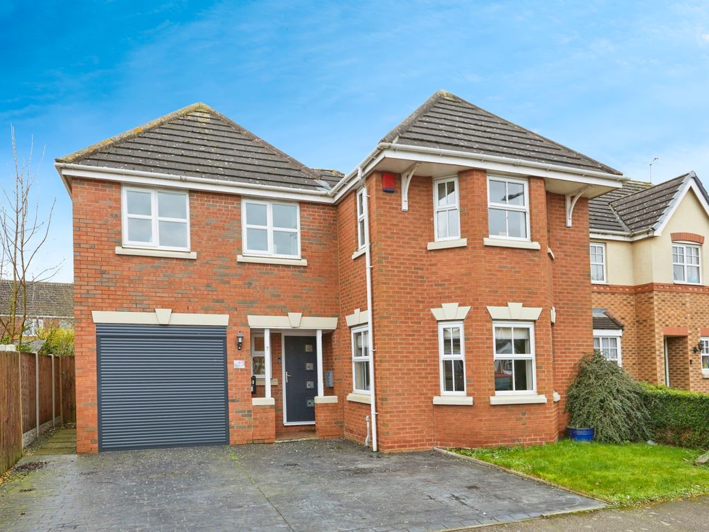 5 bed detached house for sale in Marlow Drive, Branston, BurtonOn