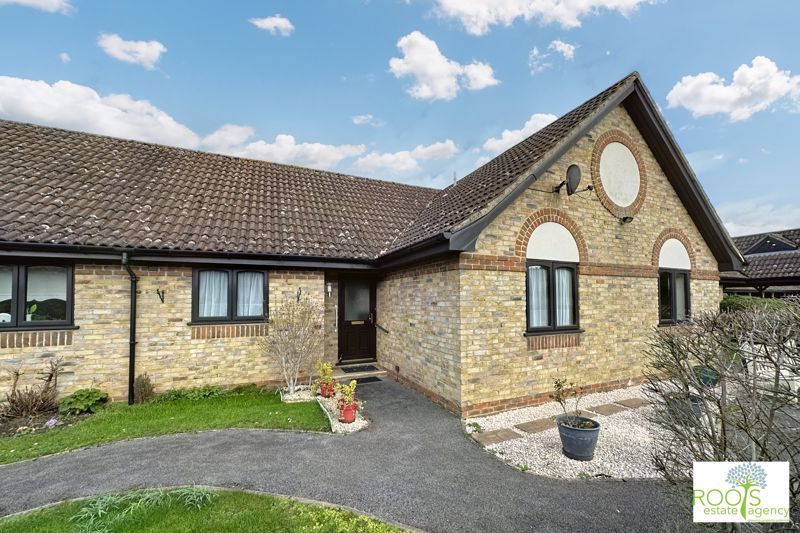 2 bed bungalow for sale in The Maltings, Thatcham RG19 Zoopla