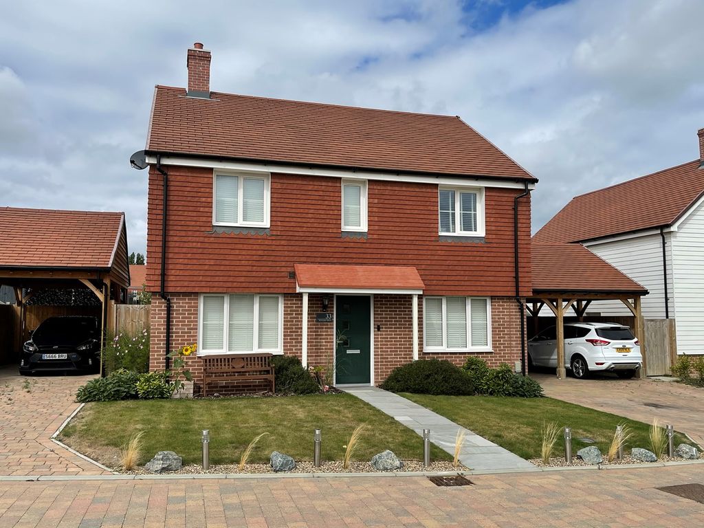 4 bed detached house for sale in Watling Drive, Newington, Newington