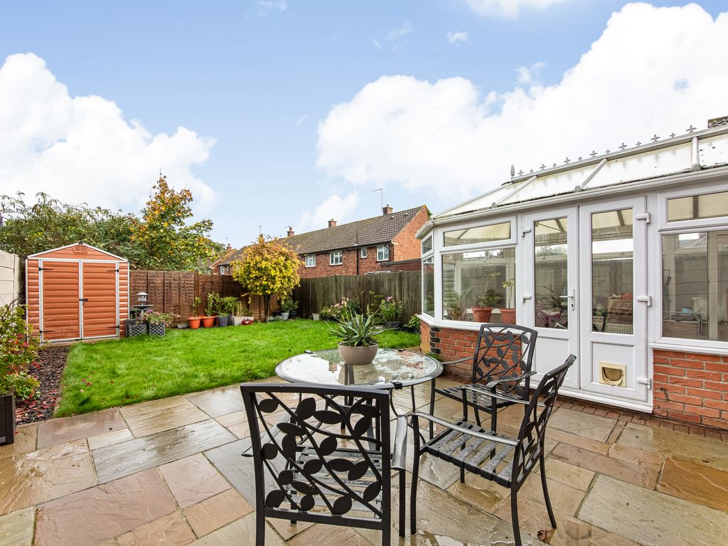 3 bed end terrace house for sale in Headley Drive, New Addington