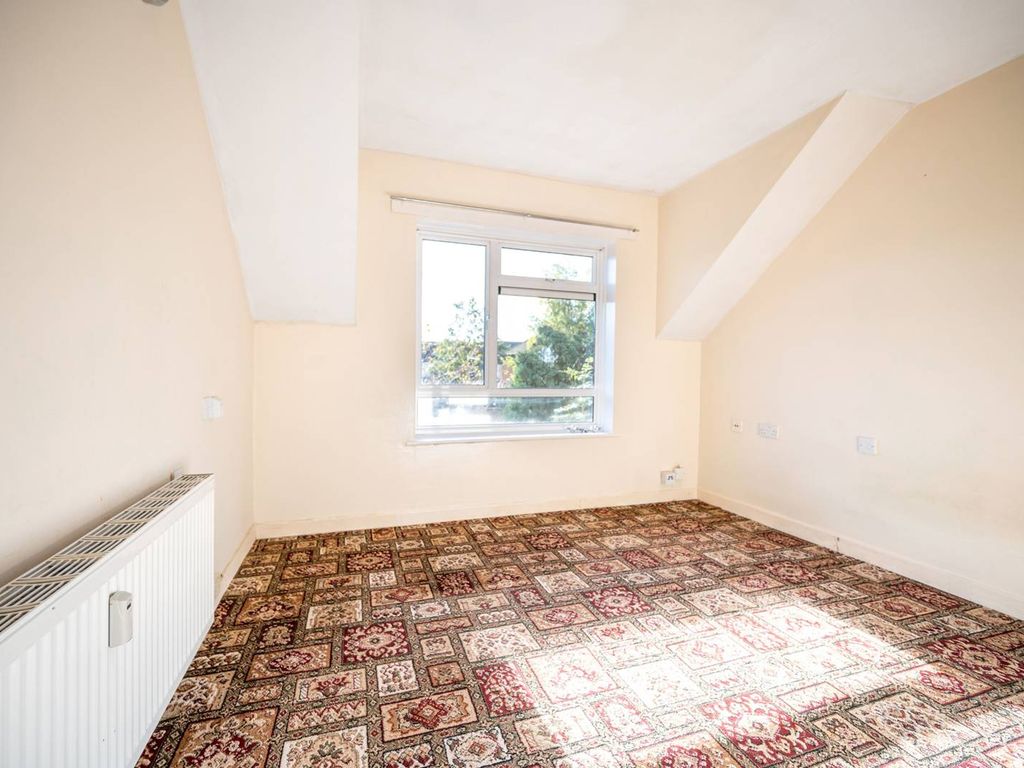 Molloy Court, Woking GU21  