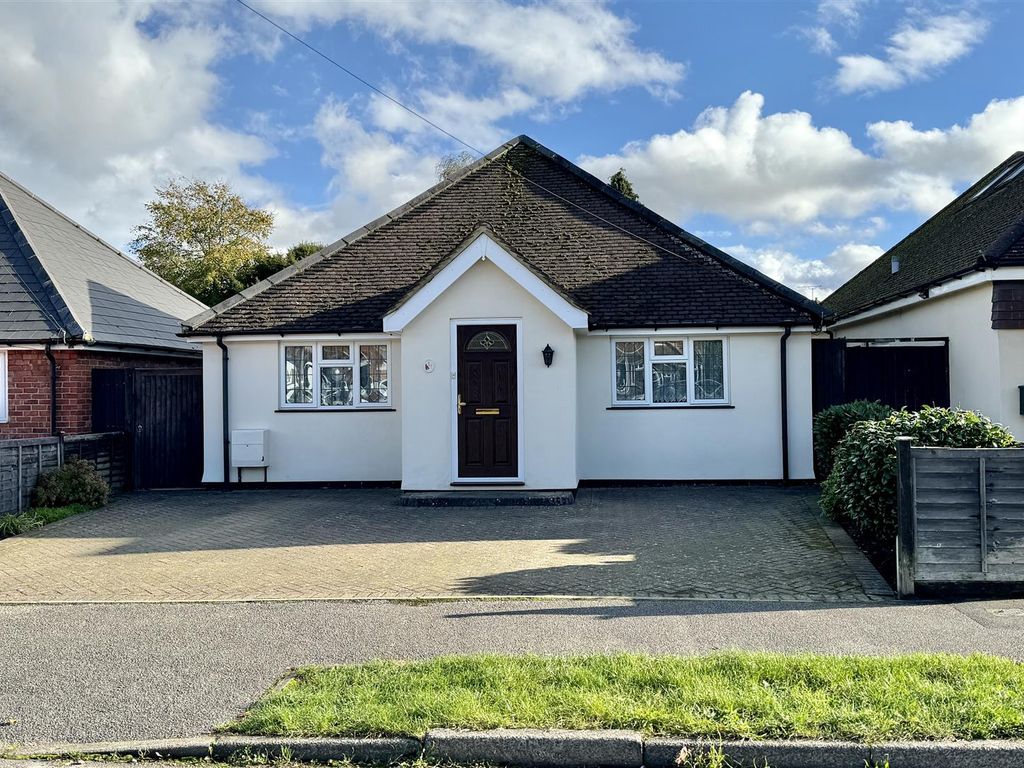 2 bed detached bungalow for sale in Furze Lane, Godalming GU7, £475,000