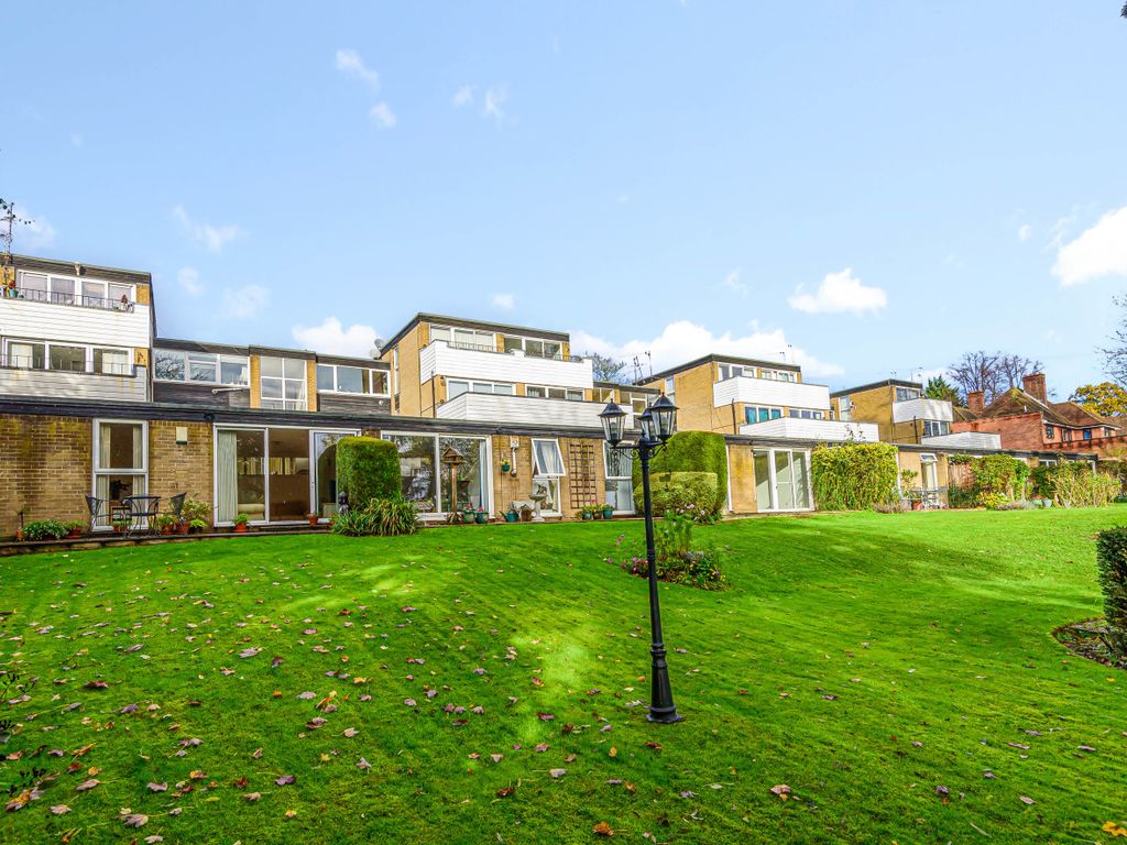 Willow Grove, Chislehurst, Kent BR7  