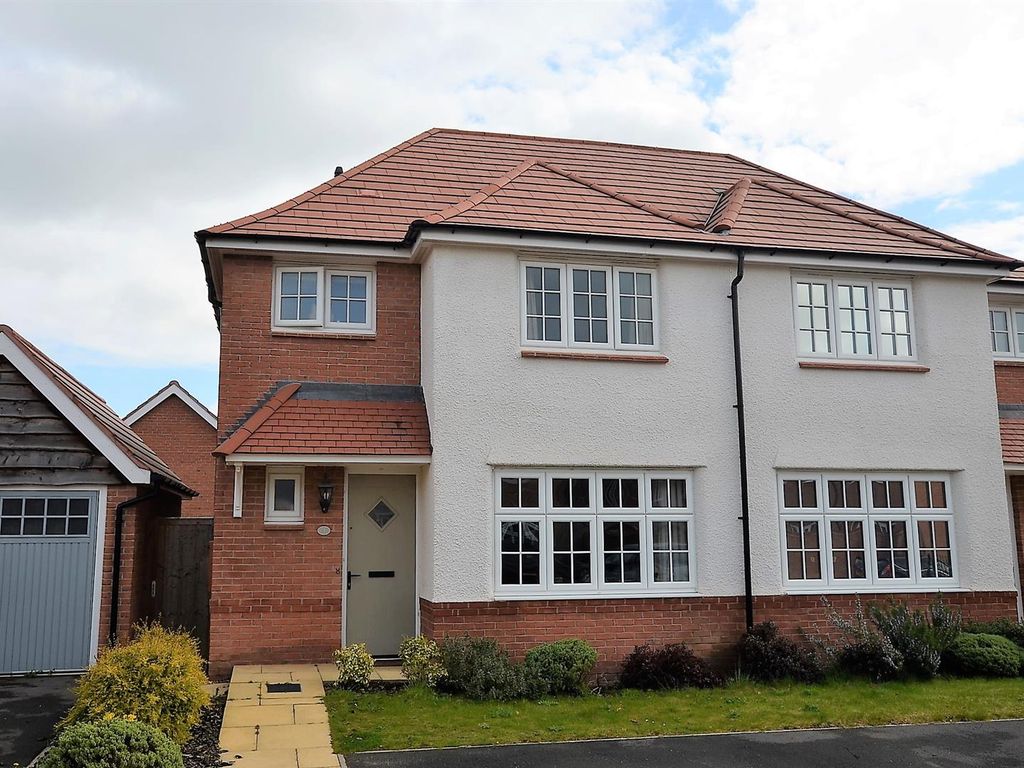 3 bed semidetached house for sale in Tarragon Close, Mickleover, Derby
