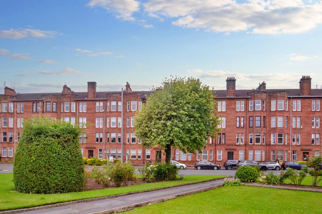 2 bed flat for sale in 152 Kings Park Road, Kings Park, Glasgow G44, £159,000 Zoopla