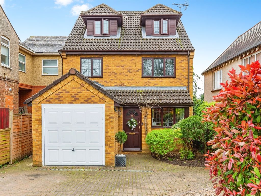 4 bed detached house for sale in Hayway, Rushden NN10, £400,000 Zoopla