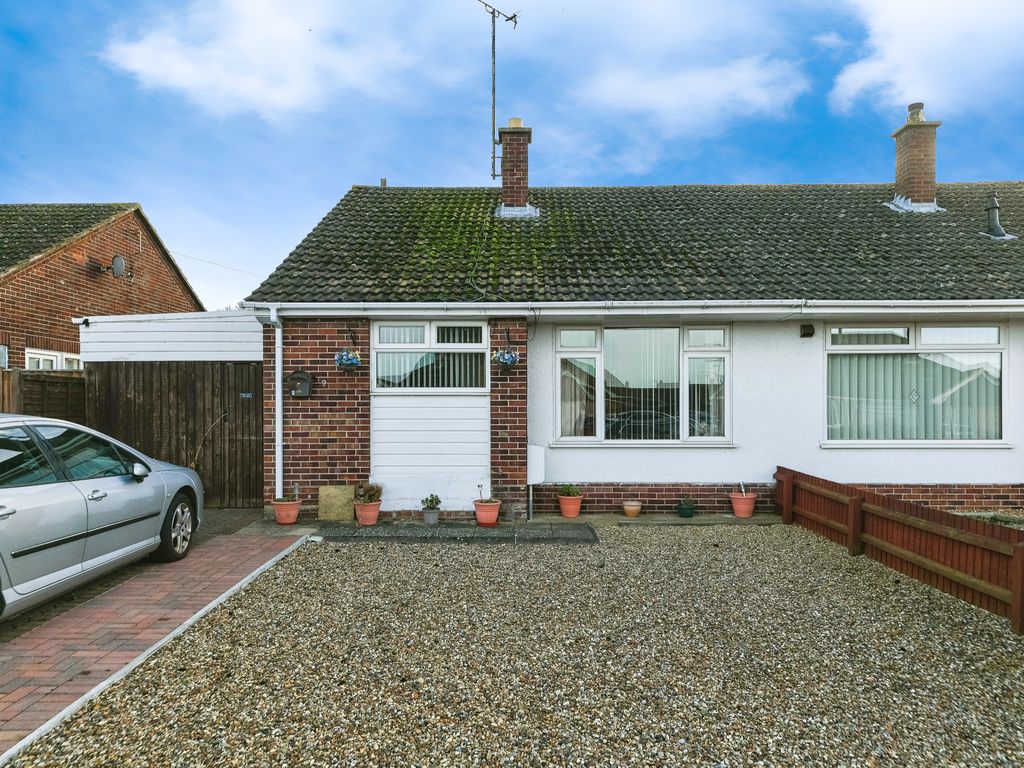 2 bed bungalow for sale in Baldock Drive, King's Lynn, Norfolk PE30, £
