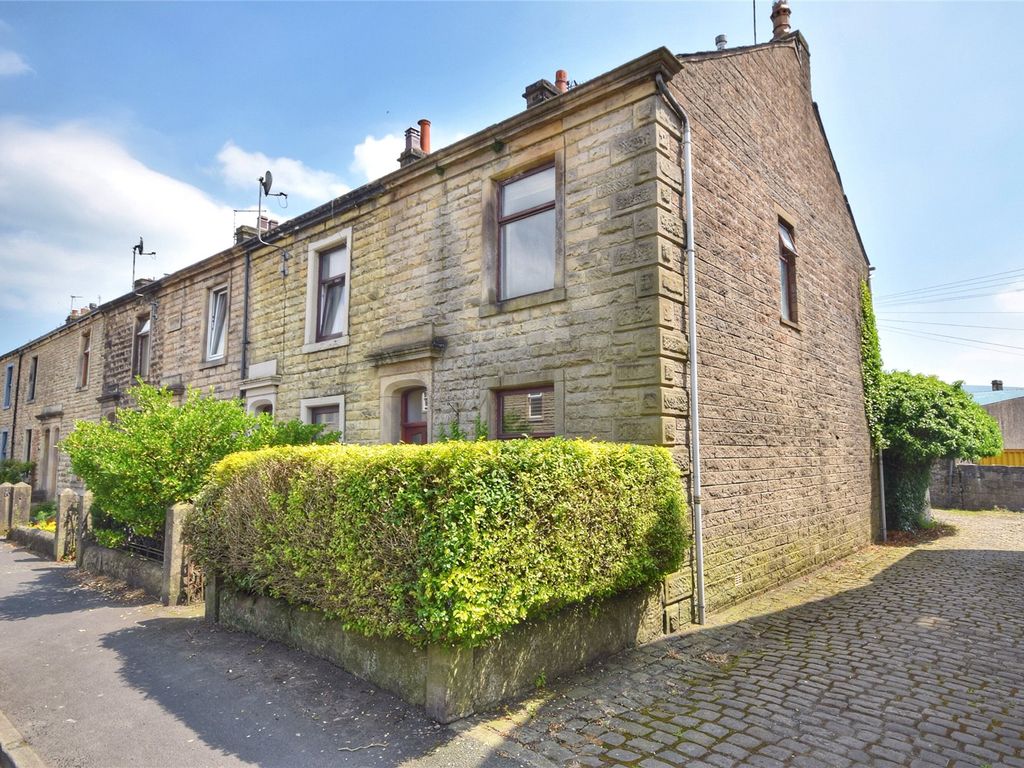 2 bed end terrace house for sale in Chatburn Road, Clitheroe