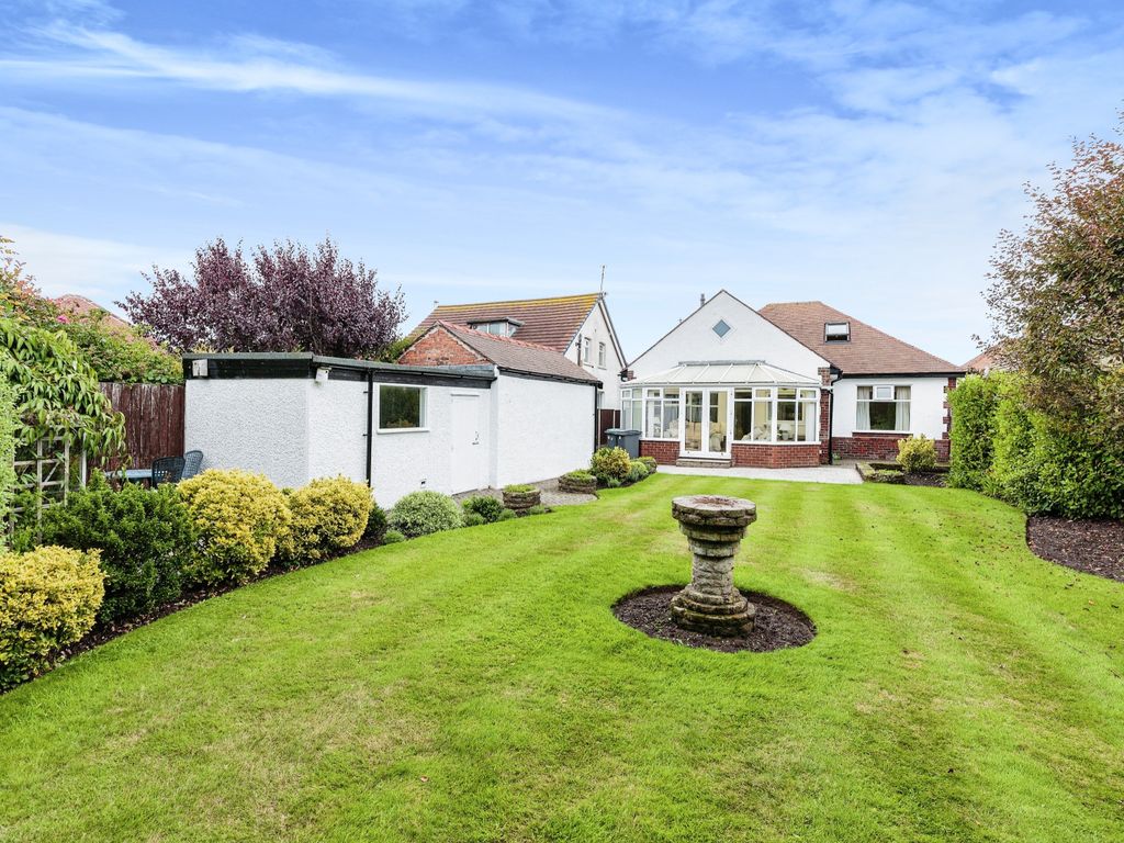 3 bed bungalow for sale in Bryning Avenue, Bispham, Blackpool FY2 Zoopla