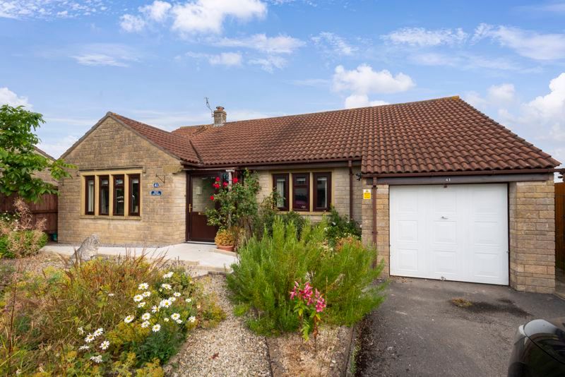 3 bed detached bungalow for sale in Freame Way, Gillingham SP8 Zoopla