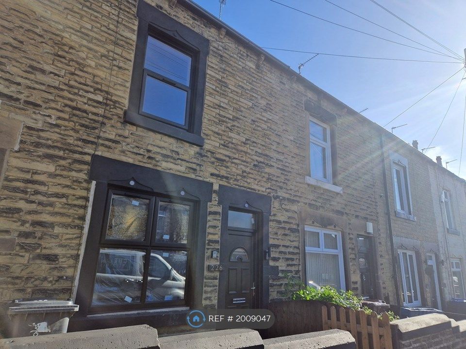 3 bed terraced house to rent in Darton Lane, Mapplewell, Barnsley S75