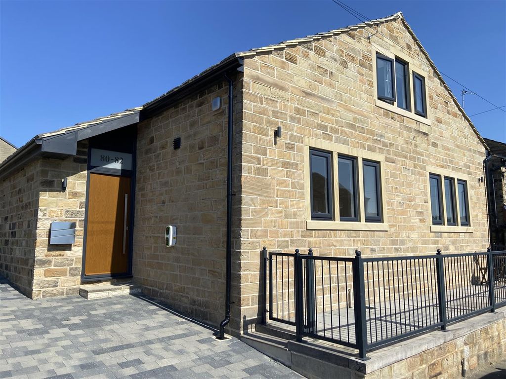 3 bed detached house for sale in Stocks Bank Road, Mirfield WF14 Zoopla