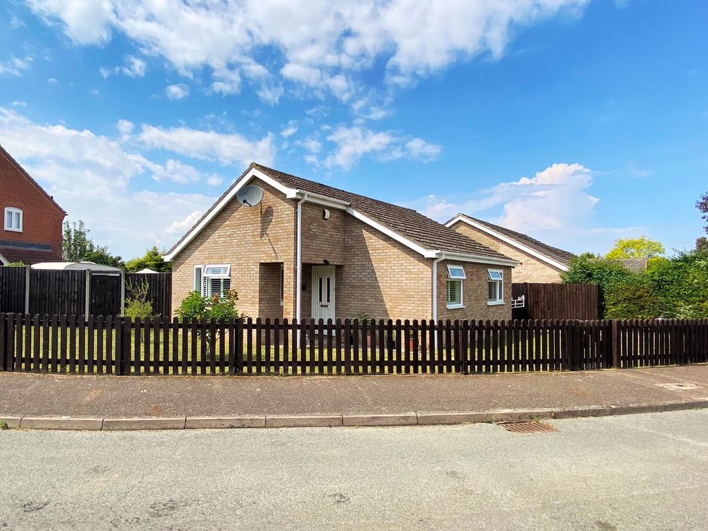 2 bed detached bungalow for sale in Walnut Close, Foulden, Thetford IP26 Zoopla