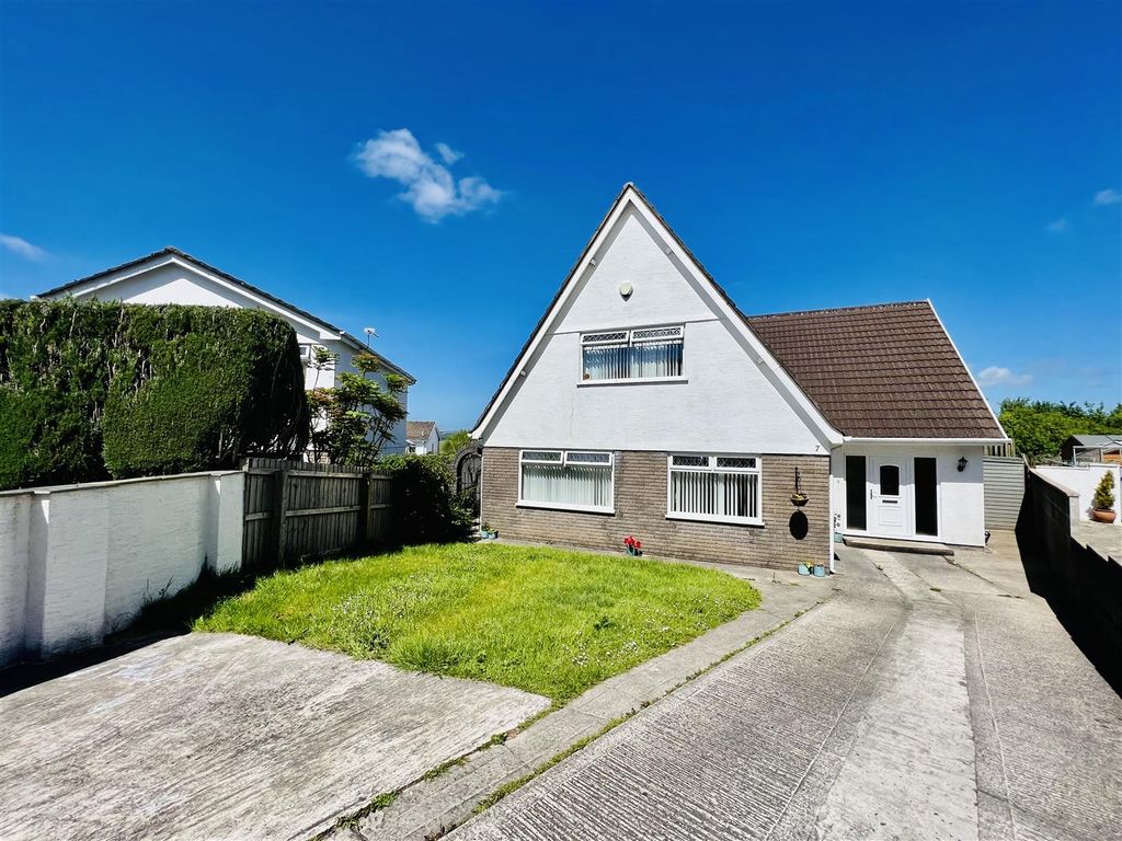 4 bed detached house for sale in Pen Y Morfa, Penclawdd, Swansea SA4