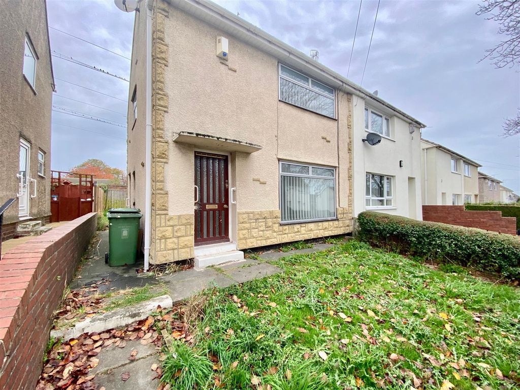 2 bed semidetached house to rent in Redemarsh, Leam Lane, Gateshead