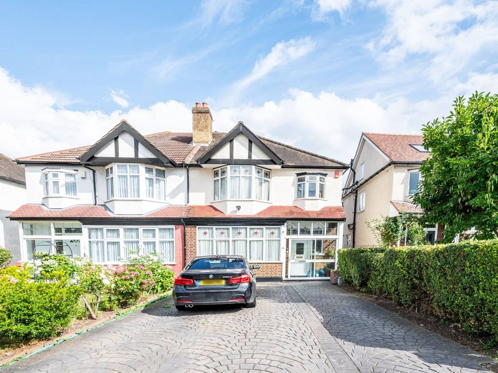 3 bed semidetached house for sale in College Park Close, Hither Green