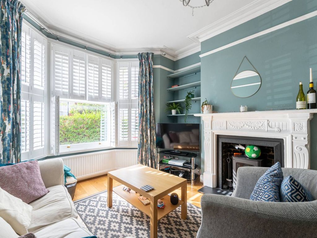 Chasefield Road, Tooting, London SW17  