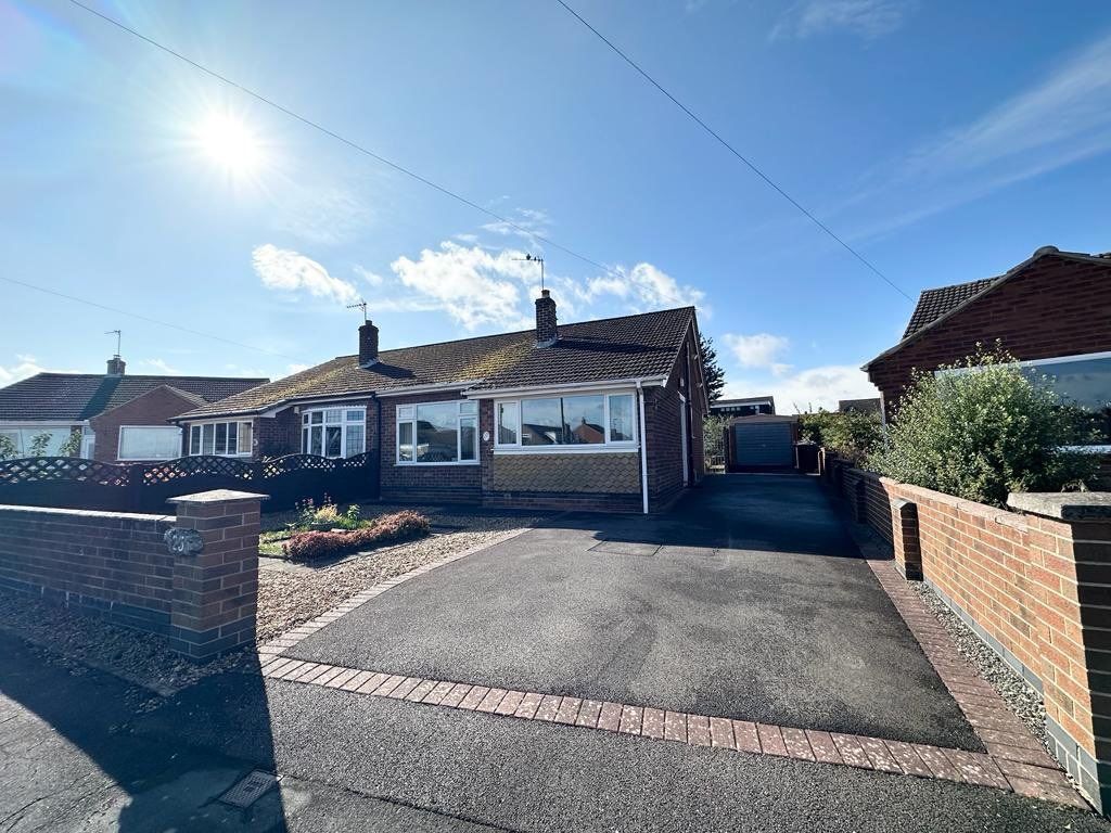 2 bed semidetached bungalow for sale in St. Bernards Close, Shepshed