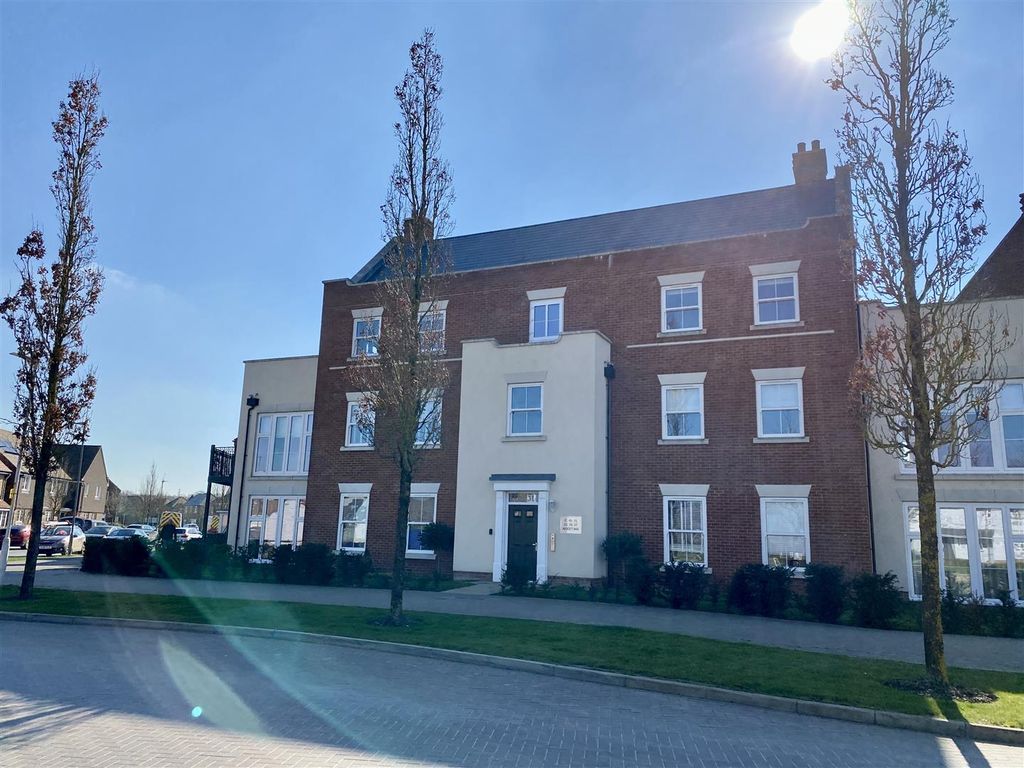 Avocet Way, Ashford TN25  