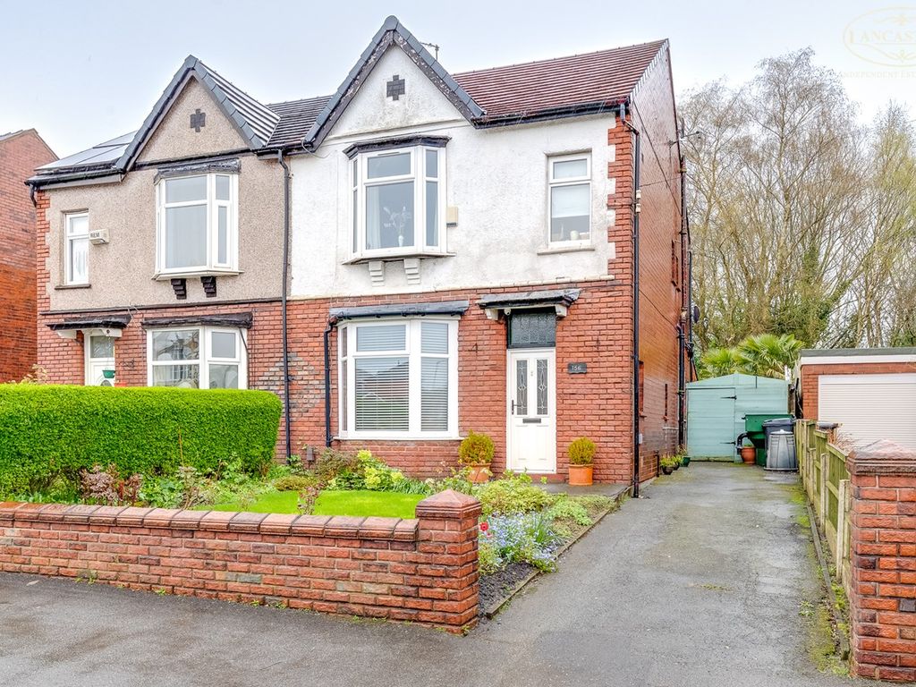 3 bed semidetached house for sale in Crompton Way, Bolton BL2, £