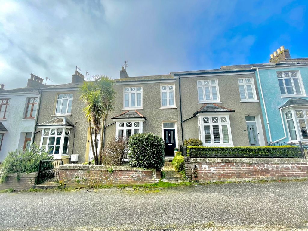 4 bed terraced house for sale in Belmont Road, Falmouth TR11, £495,000