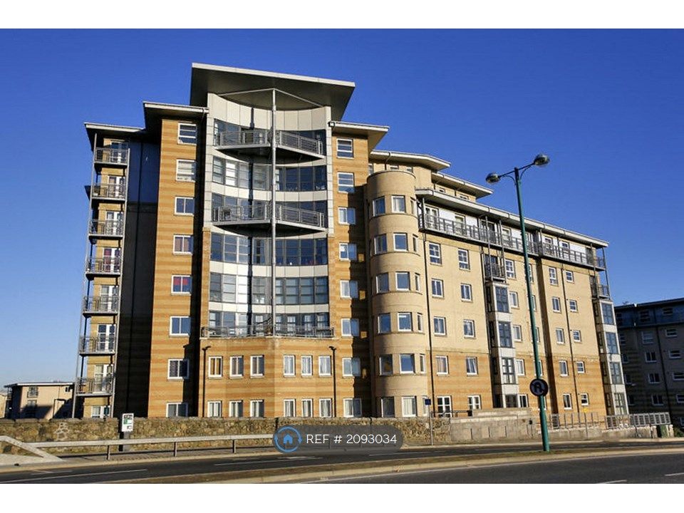 2 bed flat to rent in Bannermill Place, Aberdeen AB24, £1,100 pcm Zoopla