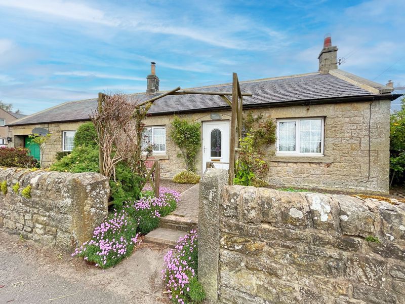 2 bed bungalow for sale in Bankfoot, Otterburn, Newcastle Upon Tyne