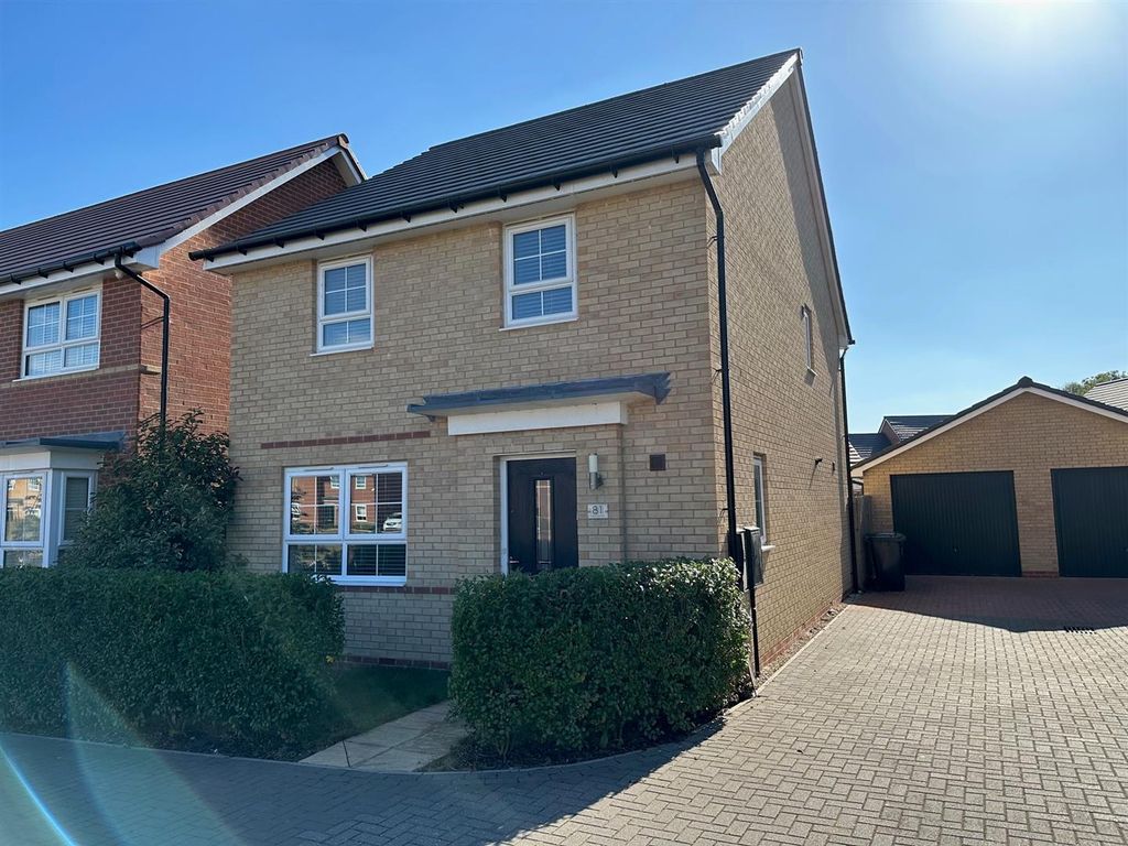 4 bed detached house to rent in Lockwood Way, Hampton Water