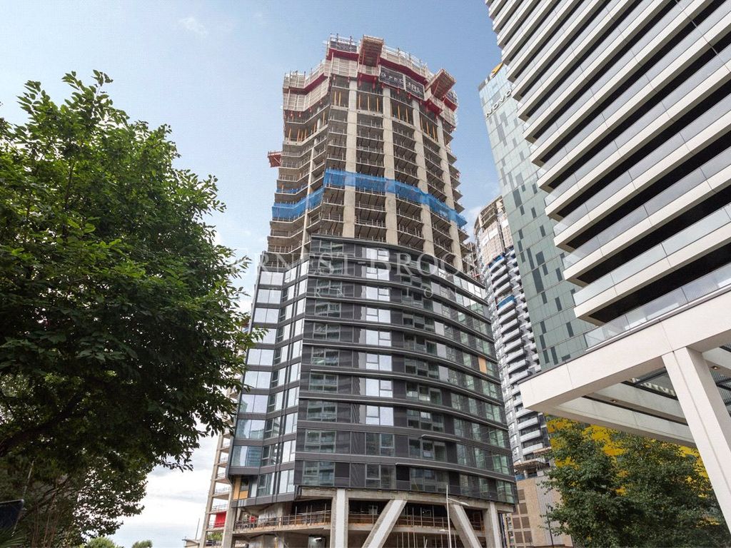 Aspen, Consort Place, Marsh Wall, Canary Wharf E14  