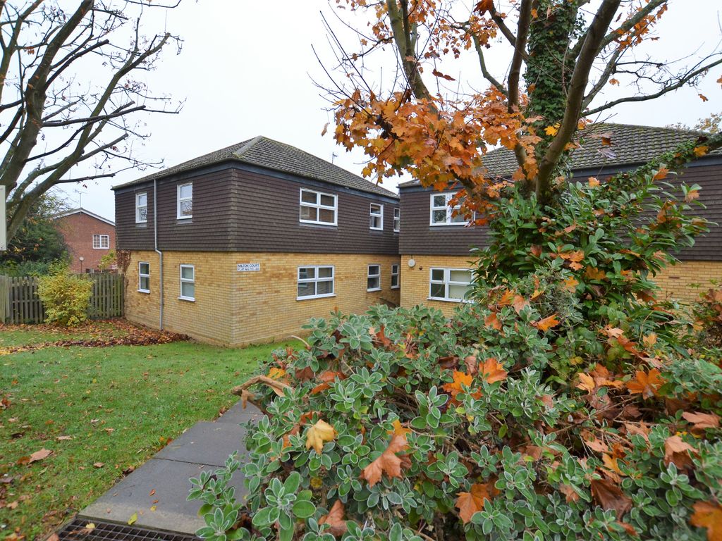 1 bed flat to rent in Smarts Green, Waltham Cross, London EN7 Zoopla