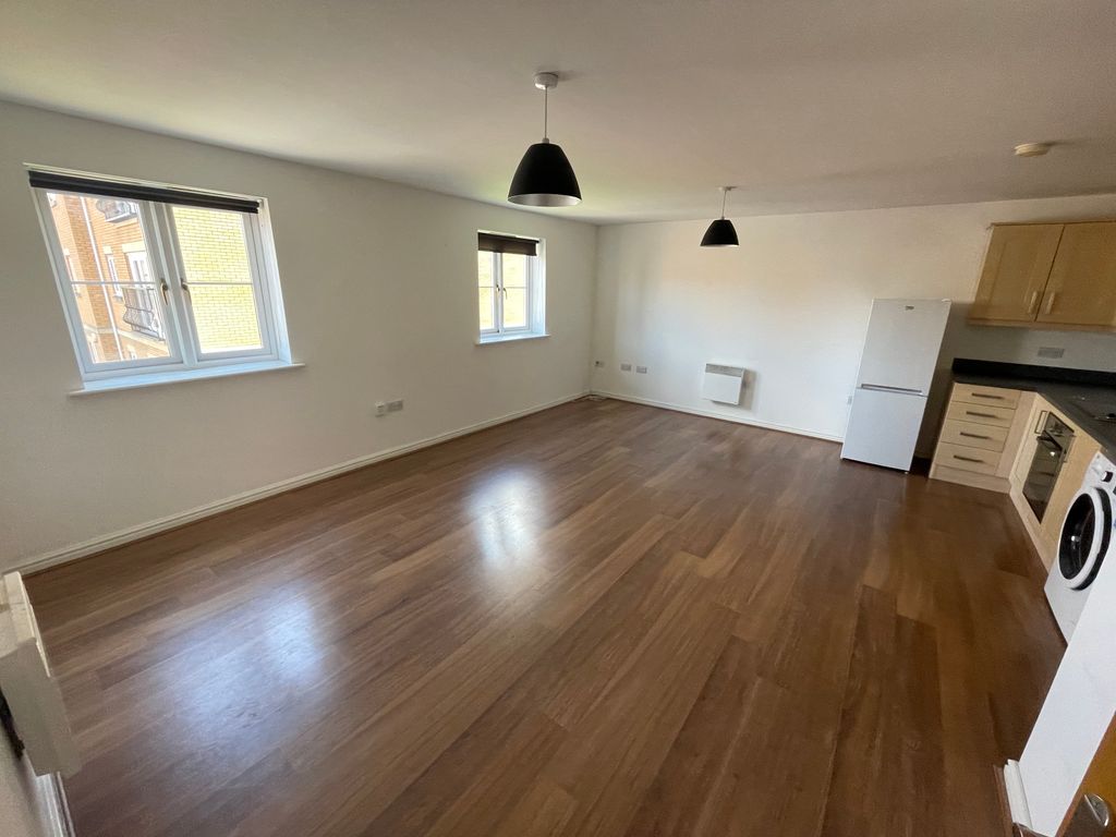 1 bed flat to rent in Wyncliffe Gardens, Pentwyn CF23 Zoopla