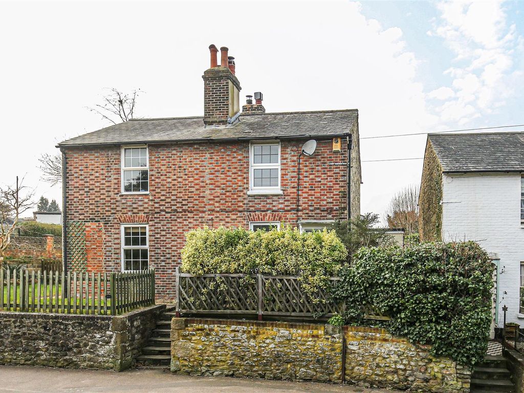 2 bed semidetached house for sale in London Road, Westerham TN16, £