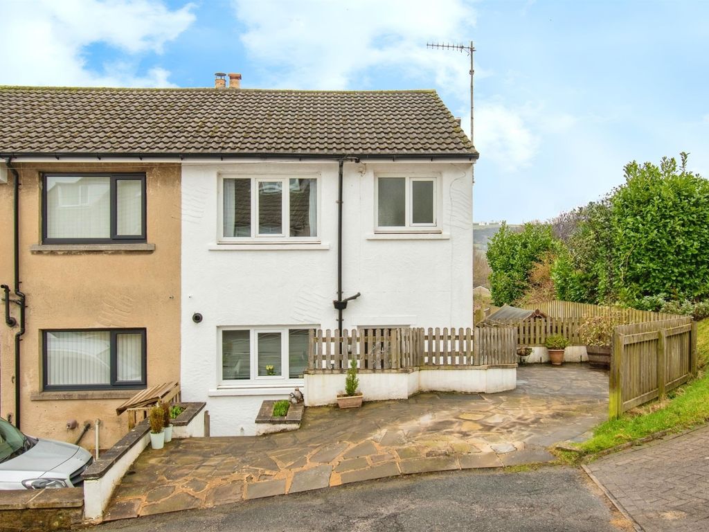 3 bed semidetached house for sale in Oakbank Drive, Keighley BD22, £