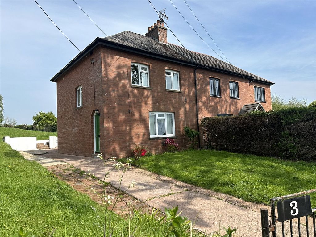 3 bed semidetached house to rent in Sunnyside, Back Lane, Newton