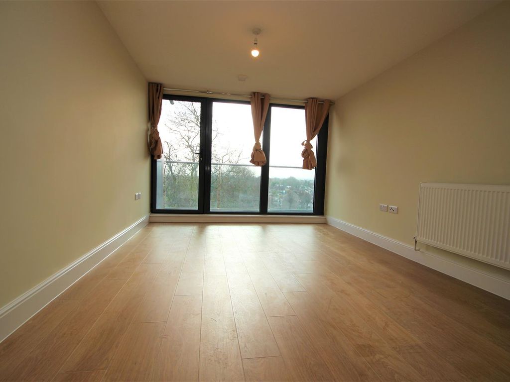 1 bed flat to rent in (6th Floor Flat) Charter House, High Road Ilford IG1, £1,500 pcm Zoopla
