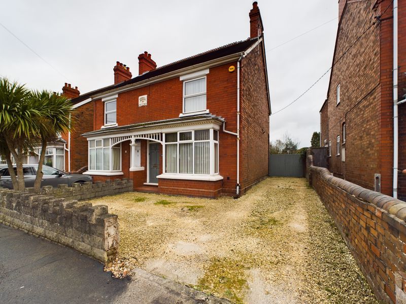3 bed semidetached house for sale in Furnace Lane, Trench, Telford