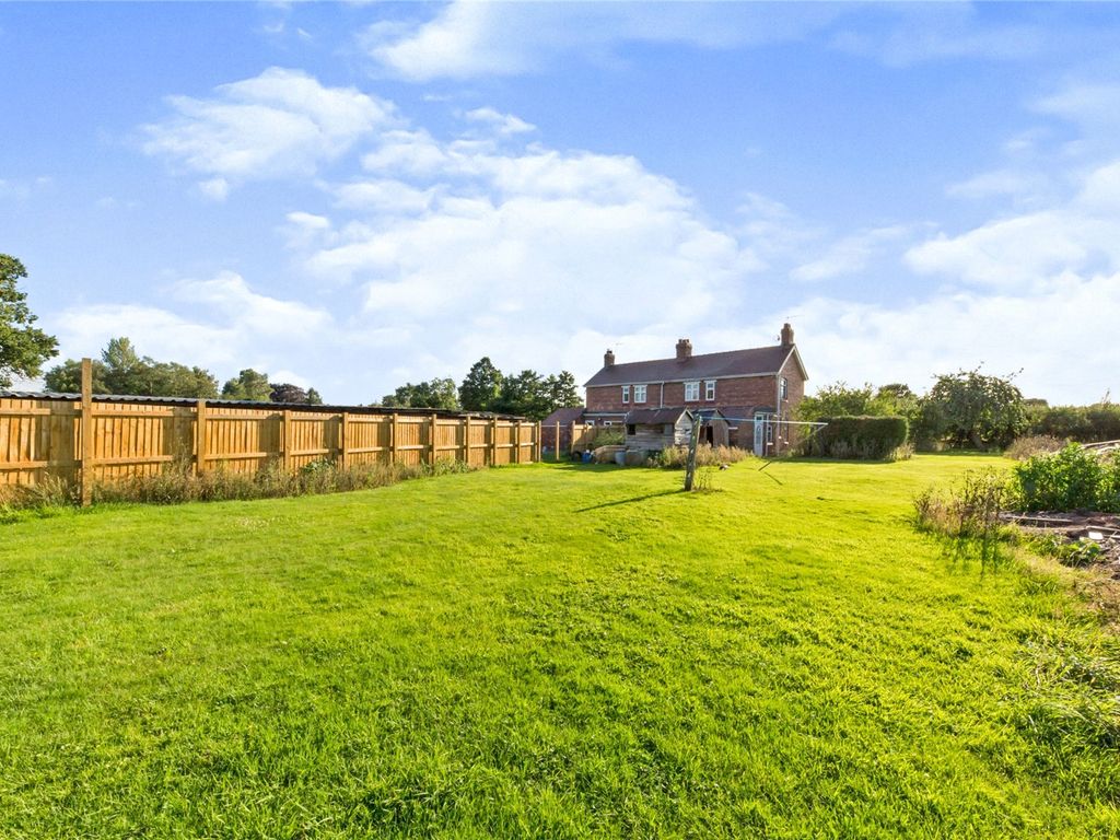 3 bed semidetached house for sale in Woodcott, Wrenbury, Nantwich