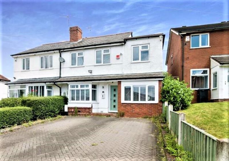 4 bed semidetached house for sale in Maypole Hill, Halesowen B63, £