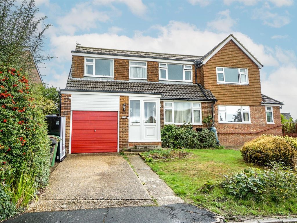 5 bed detached house for sale in Bluestone Close, St. LeonardsOnSea