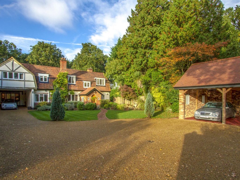 6 bed detached house for sale in West Byfleet, Surrey KT14 Zoopla